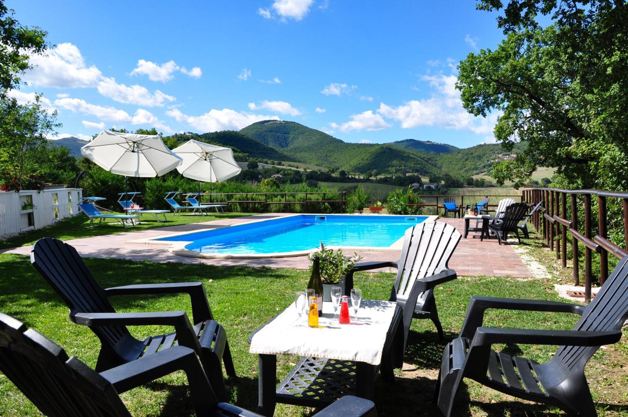 Agriturismo Gioie Di Campagna Фабріано Екстер'єр фото
