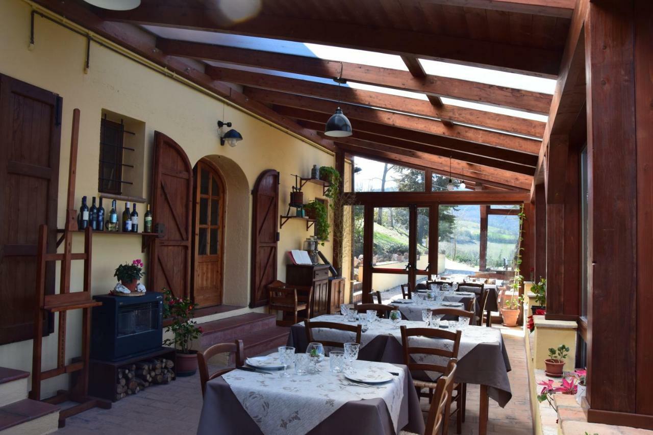 Agriturismo Gioie Di Campagna Фабріано Екстер'єр фото